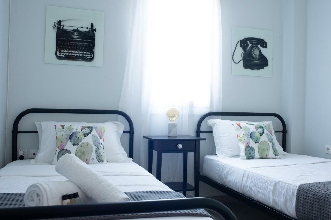 Appartement Harmonia House à Kamári Extérieur photo